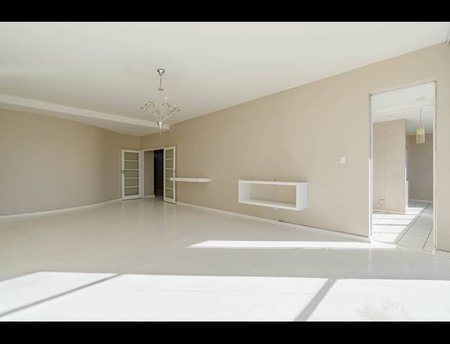 2 BEDROOM APARTMENT TO LET IN MELROSE NORTH